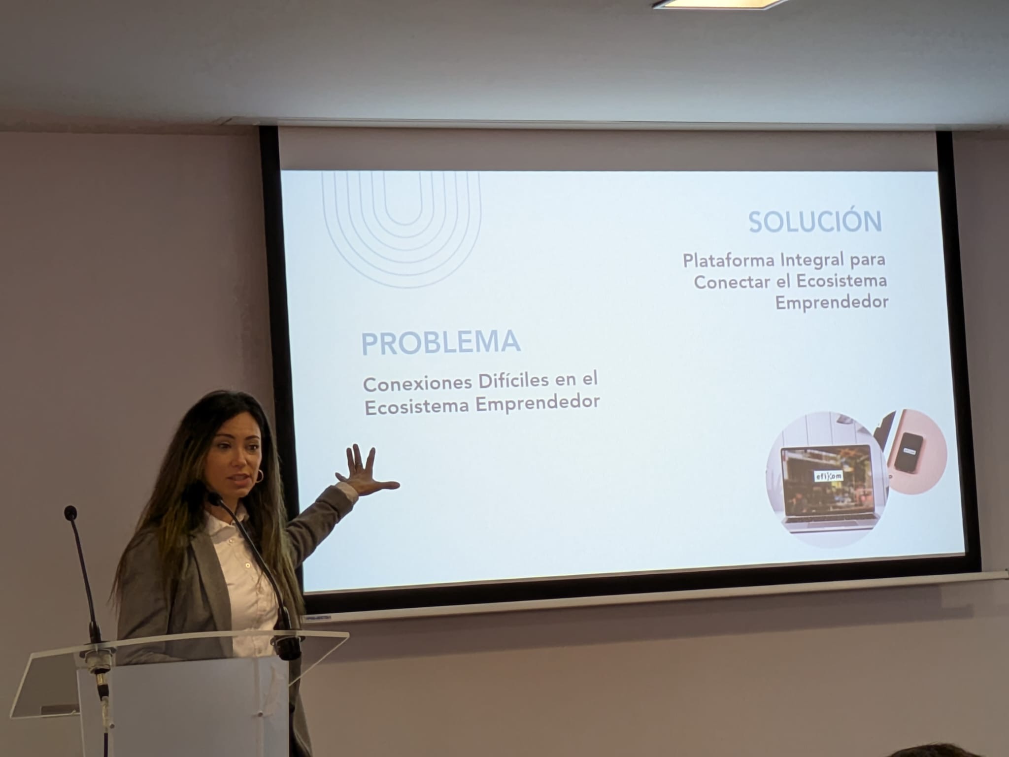 Mentoría estratégica en Efikom